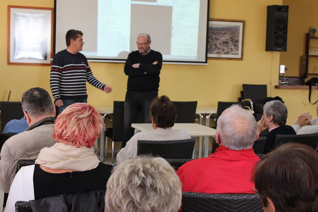 Josep Femenía explicando el PGOU