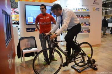 José Chulvi en la bici de La Vuelta