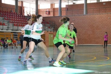 La extremo xabiera con el balón