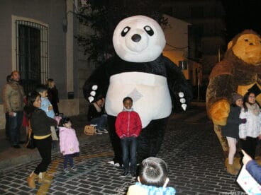 Oso Panda gigante de la cabalgata de Reyes