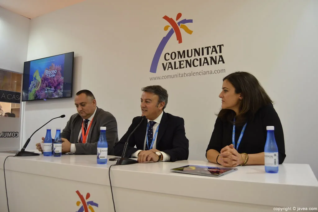 Presentación guía y vídeo de buceo de Xàbia en Fitur