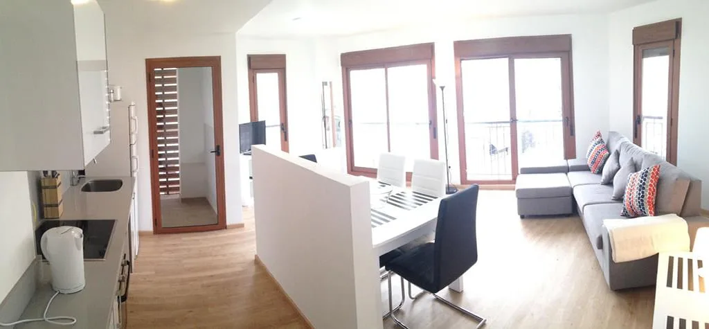 Salón dúplex en ronda sur