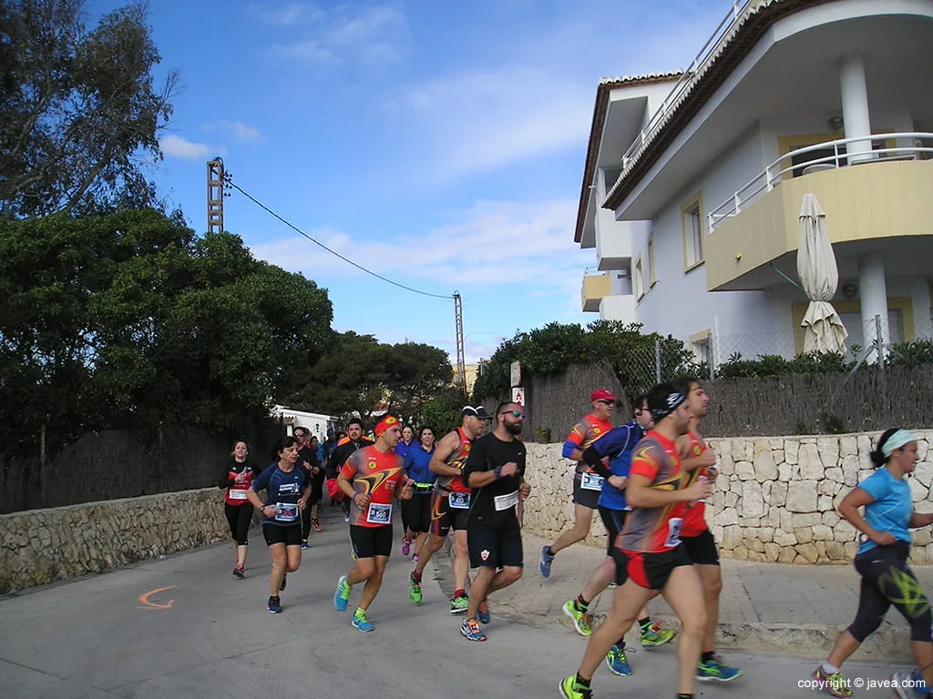 Atletas en la zona de La Caleta