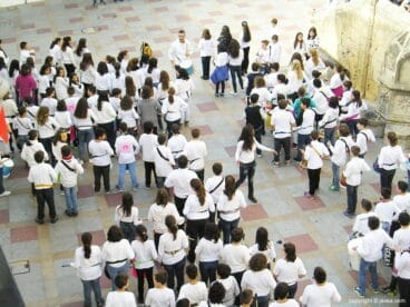 Batucada en la plaza de la Iglesia