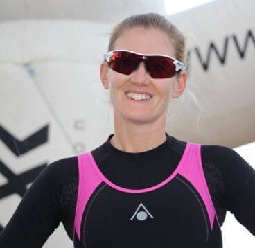 Cristina Roselló sonriente en la carrera a píe