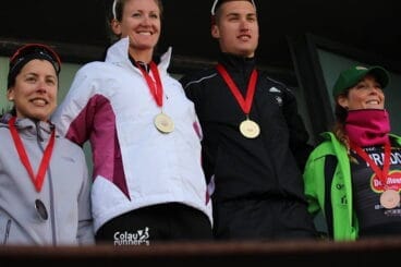 Roselló en el podio de grupo de edad 25 a 29 años