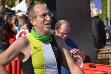 Vicent Colomer entrando en meta