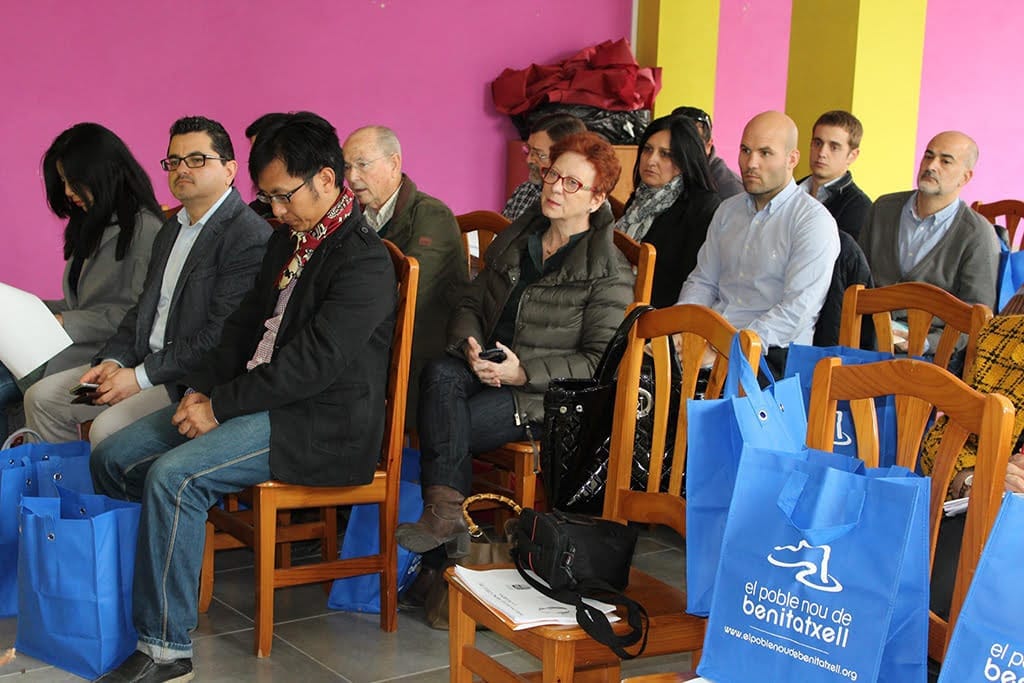 Asistentes al acto de petición de la DOC del Moscatel