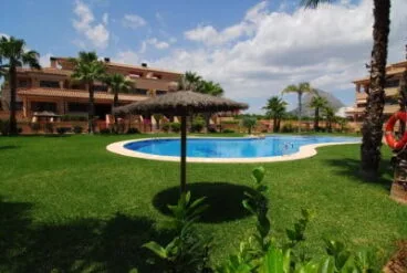 CasaNova Villas – Jardin comunitario