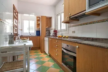Cocina de la casa Sandra Aguila Rent a Villas
