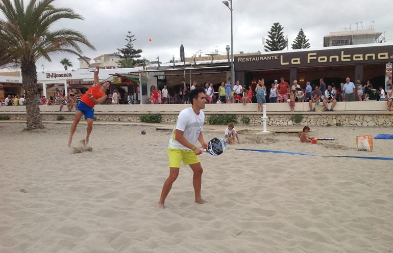 Beach Tennis exhibition in Xàbia