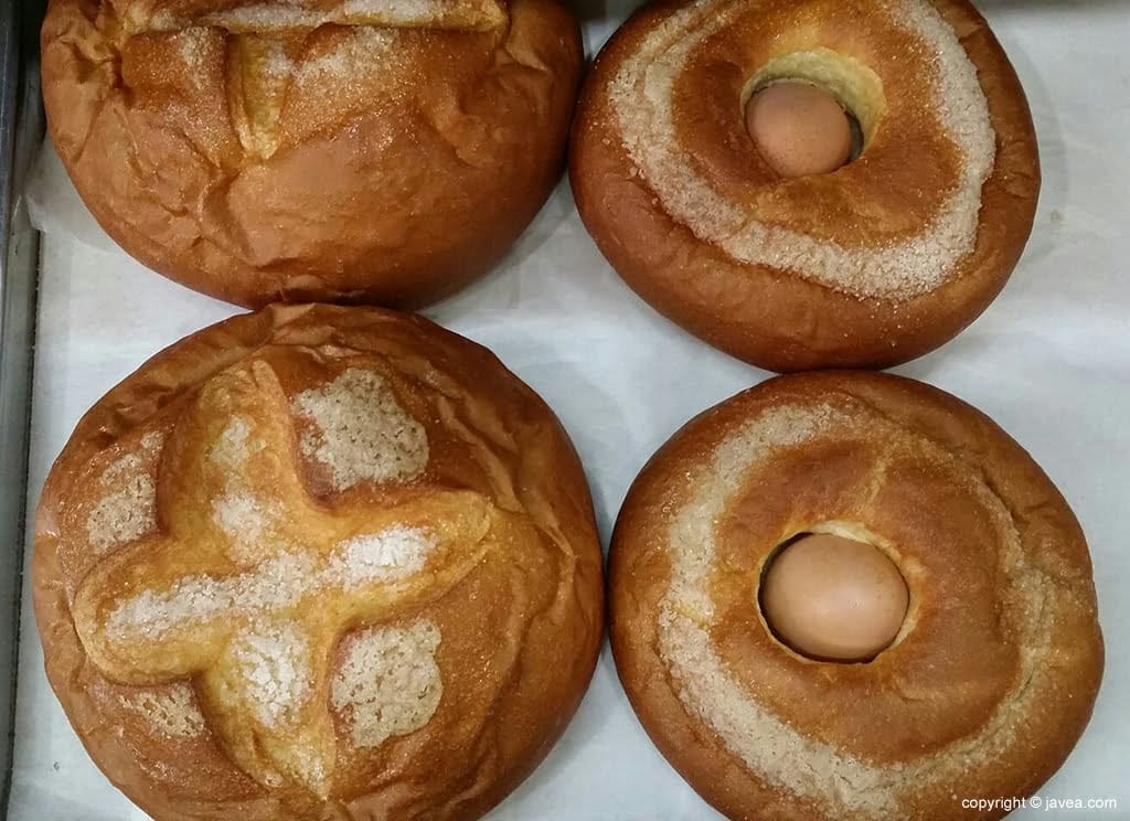 monas-de-pascua