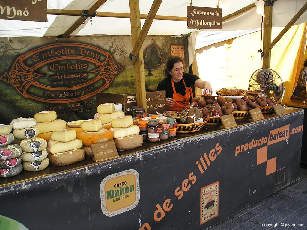 Puesto de Quesos en la Fira
