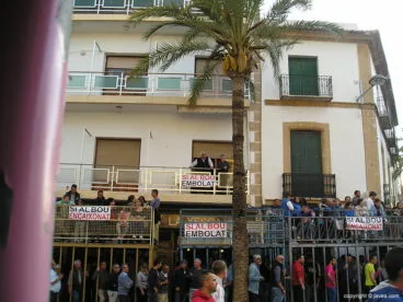 Pancartas a favor del Bou Embolat