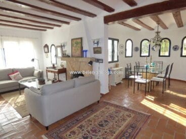 Comedor casa venta Belen Quiroga
