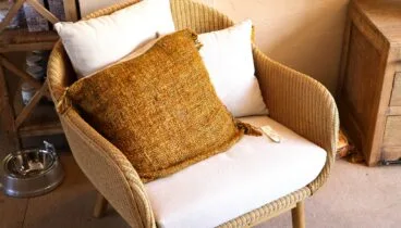 Sillón en tonos crema ideal para el salón