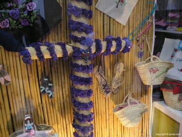 Cruz Escaparate en la calle Mayor