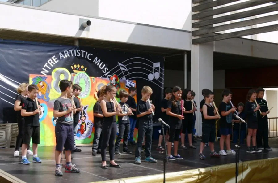 Los alumnos del curso de iniciación musical de Xàbia