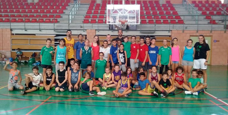 Participantes en el IV Campus de baloncesto del CB Joventut Xàbia