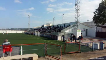 Poco público en la grada