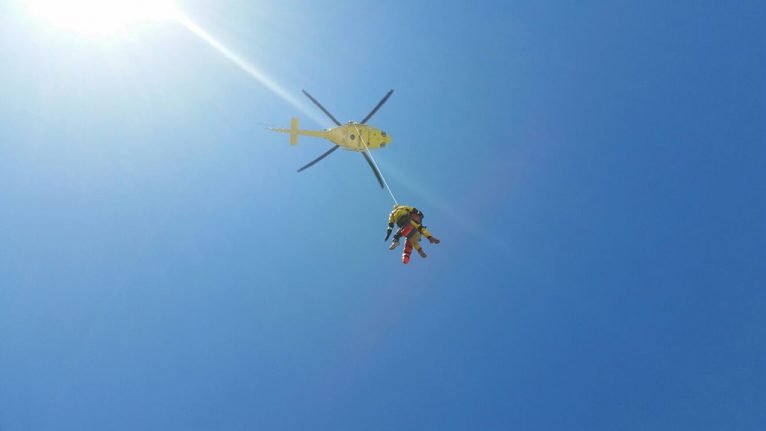 Traslado en helicóptero del herido