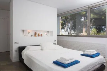 Dormitorio luminoso Aguila Rent a Villa
