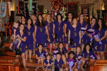 Filà Capitana Xíbia tras realizar la ofrenda floral