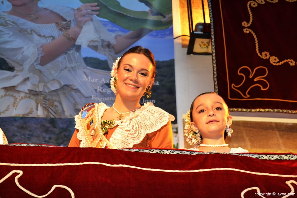 Mar e Itziar Reinas de Fogueres 2016 de Xàbia