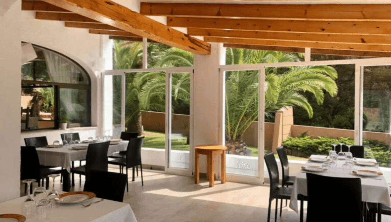 Terraza cubierta Restaurante Trencall