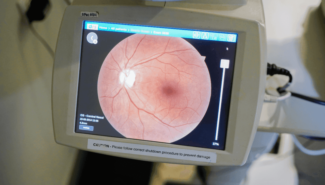 Analiza tu visión en esta óptica de Jávea  - Specsavers