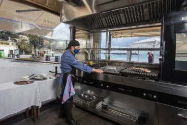 Zona de brasas en Restaurante Noray