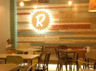 El Raconet interior