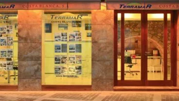 Equipo inmobiliario con más de 25 años de trayectoria en la Costa Blanca