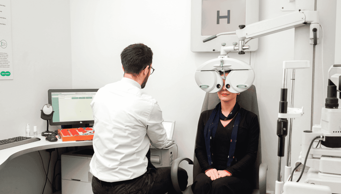 Estudio de tu visión en profundidad en Specsavers