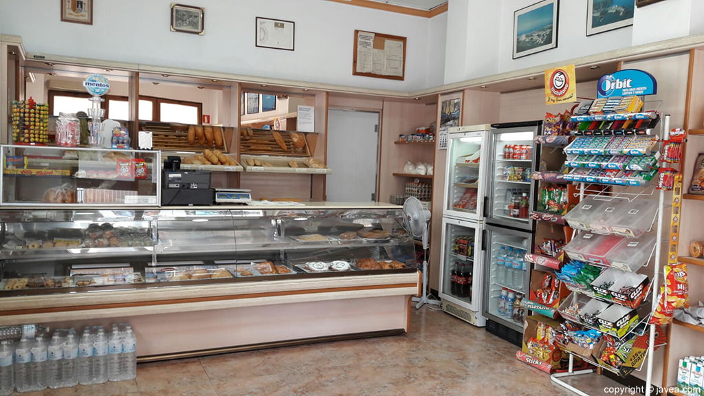 Interior Panadería Fersán
