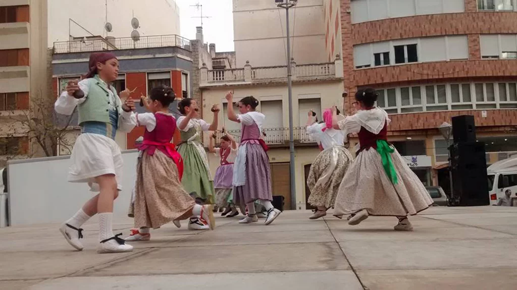 Jóvenes del Grup de danses Morro Falquí