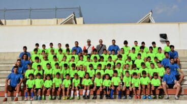 Alumnos participantes en el campus de fútbol