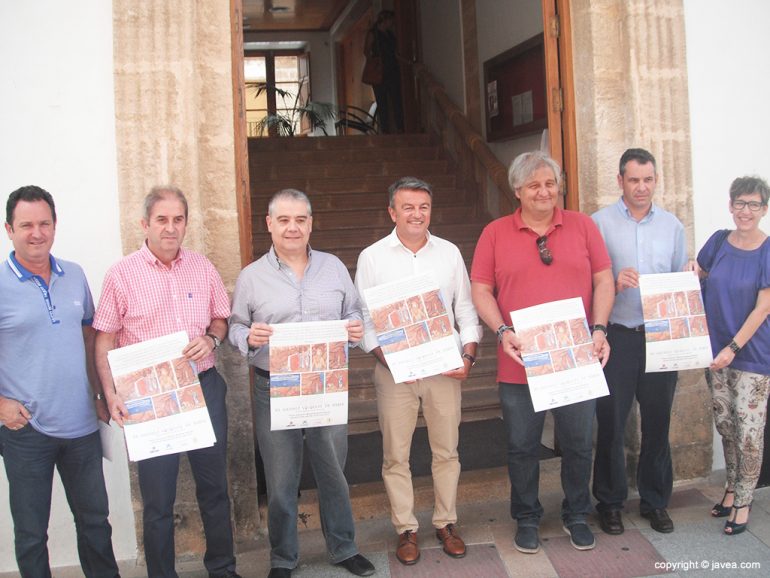 Participantes en la presentación del XX Ajedrez Viviente de Xàbia