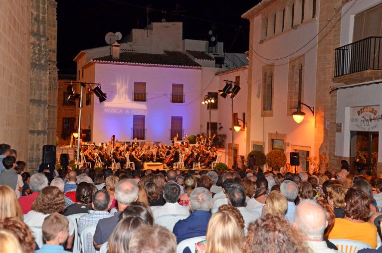 Público de Música a l'estiu a Xàbia