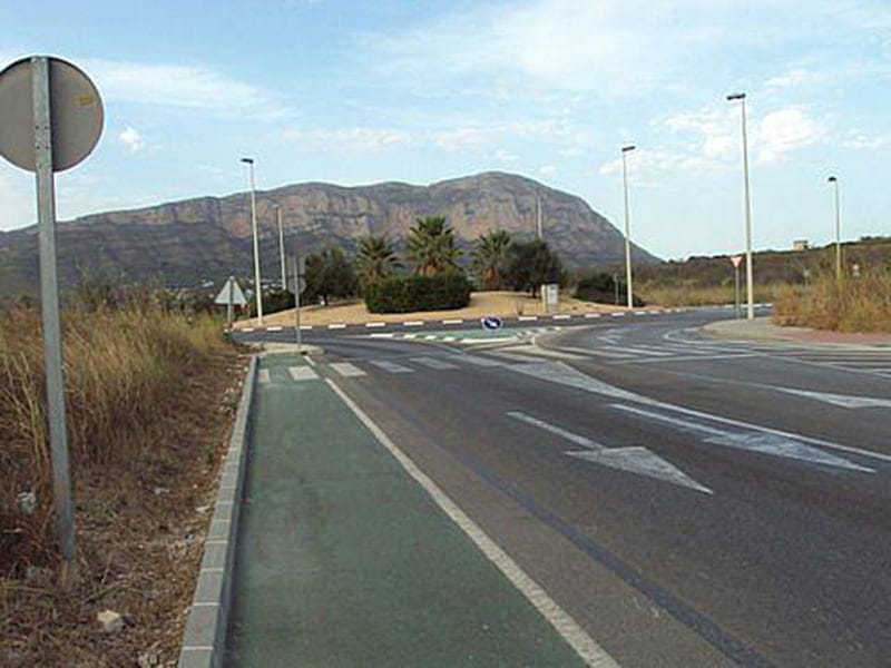 Rotonda en la carretera Gata a Xàbia