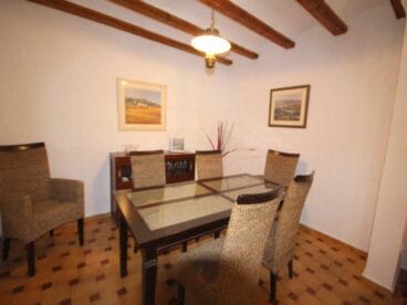 Comedor de la casa Atina Inmobiliaria