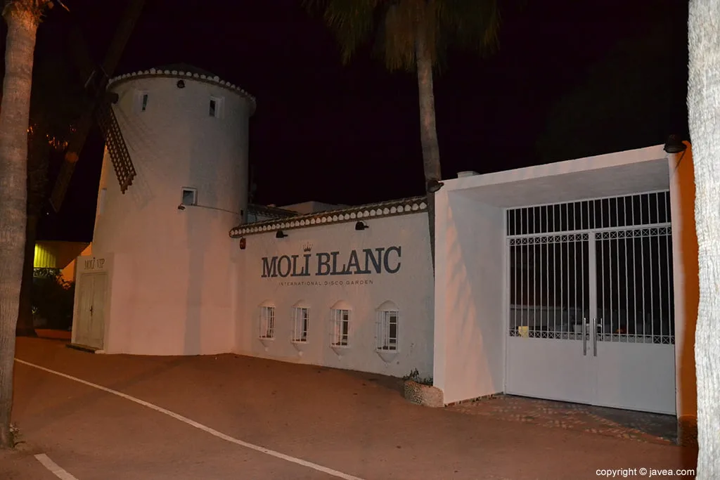 Discoteca Moli Blanc cerrada