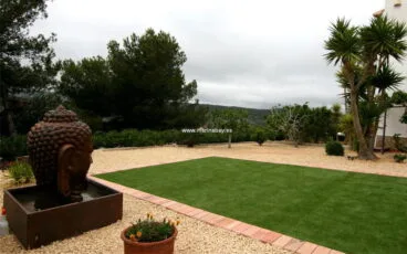 Jardin de la villa de la Granadella Marinabay Homes