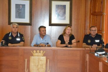Las autoridades despiden a los agentes de verano