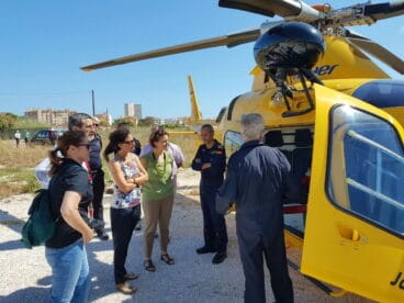 La consellera de Medio Ambiente sobre vuela la zona incendiada