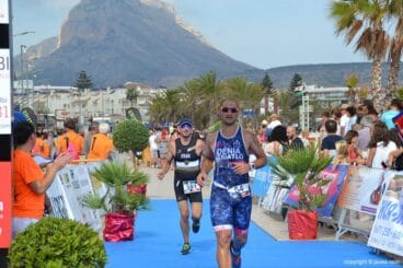 Marcelo Moreno entrando en meta