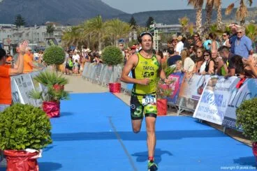 Tafol Buigues entrando en meta