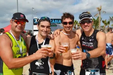 Triatletas de Xàbia y Jesús Pobre