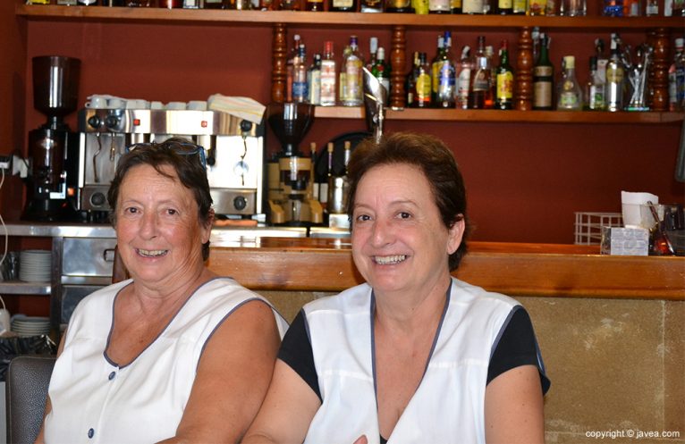 Ana y Cuqui, gerentes del Restaurante Bahía