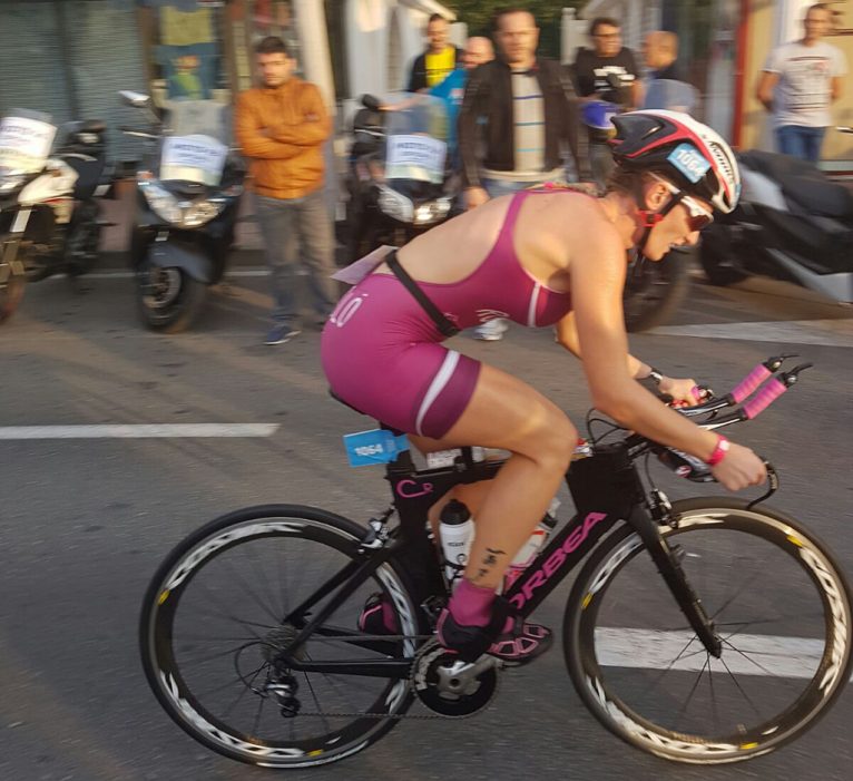 Cristina Roselló sobre su bicicleta